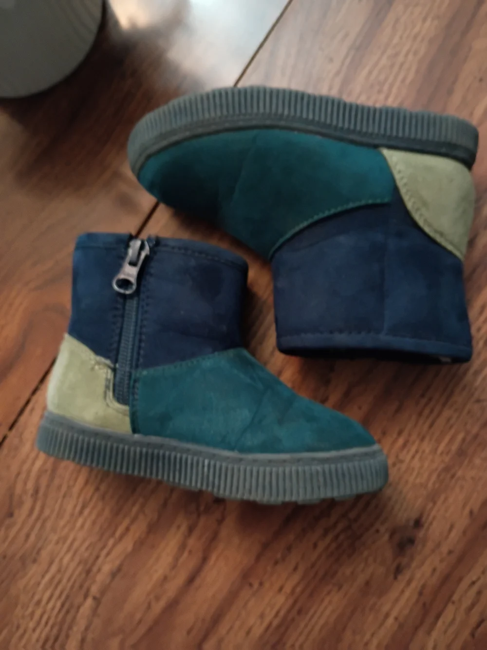 Cat & Jack Toddler Size 7 Warm Lined Ankle Boots in Teal and Navy